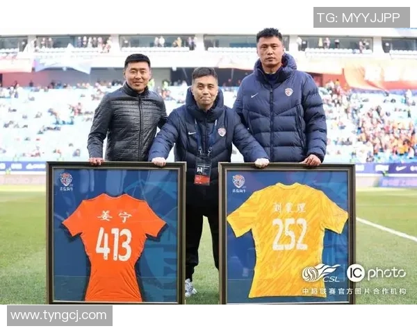 岁月无情足球明星的伤感回忆与荣耀时刻剪辑