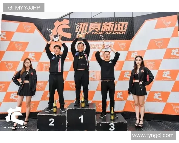 成都与重庆羽毛球队赛后复盘速度对决的精彩瞬间与战术分析